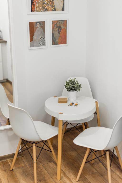 Klimt Apartment Вроцлав Экстерьер фото